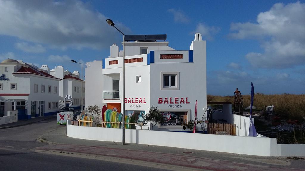 Alex Surf Hostel Baleal Dış mekan fotoğraf